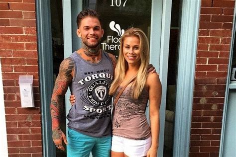 Cody garbrandt paige vanzant  Cody Garbrandt has dated – Paige VanZant (2015) – Cody dated fellow MMA fighter, Paige VanZant, in 2015